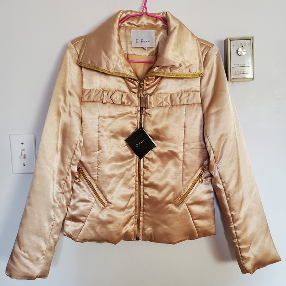 Gold Jacket - Picture 2 of 8